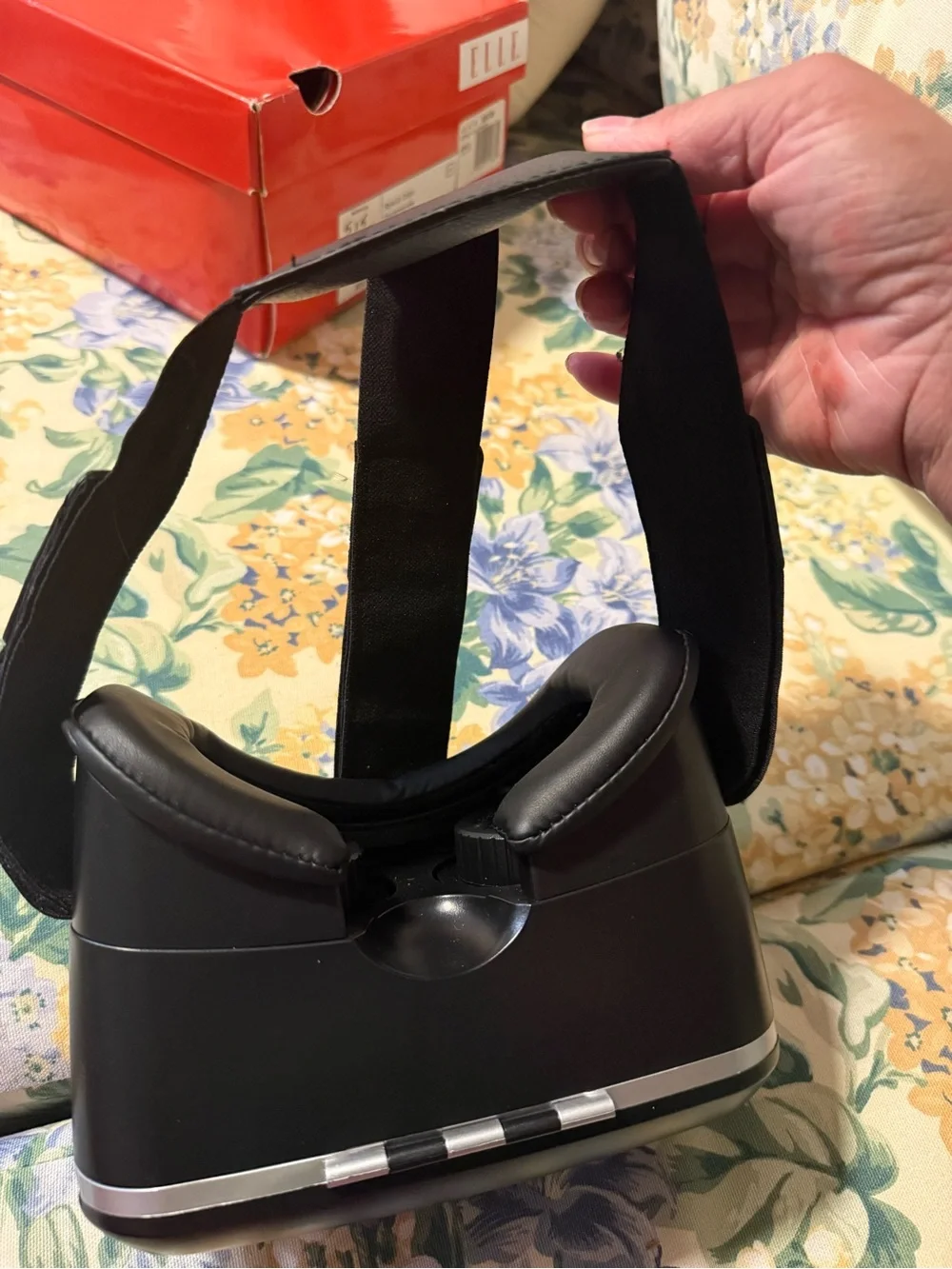 Virtual Reality headset